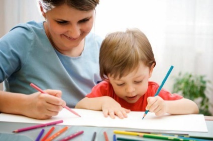 Hogyan kell tanítani a gyermeket, hogy tartsa egy ceruzát helyesen tippek szülőknek