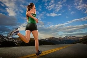 Hogyan lehet megtanulni futni 3 km