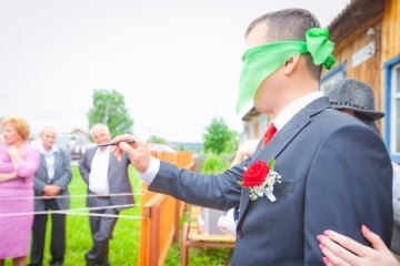 Hogyan szervezzünk egy esküvő érdekes versenyek a menyasszony ára (pályázatok) Hogyan szervezzünk egy esküvő érdekes versenyek a menyasszony ára
