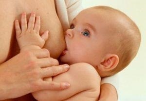 Hogyan tegyük egy baba a szoptatás során