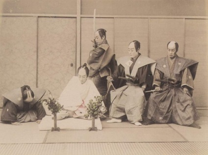 Samurai megvédeni becsületüket Seppuku - rituális öngyilkosság