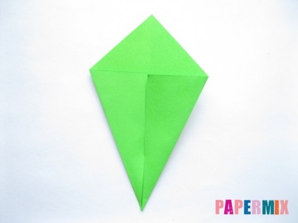 Hogyan készítsünk egy gyémánt papír (origami) szakaszban
