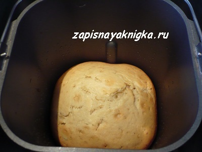 Sütemény a kenyér gép recept mazsolával