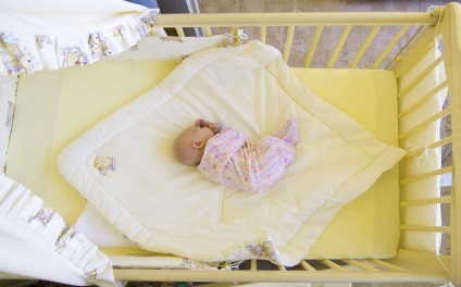 Cradle csecsemőknek ahol a baba aludni jobb