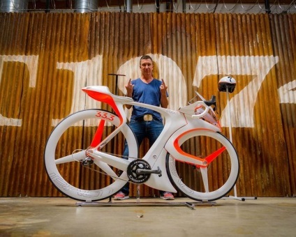 Creative FucI elektromos kerékpárt a cég kifejlesztett speciális megsértve minden szabályát versenyek