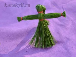 Doll készült fű, firka
