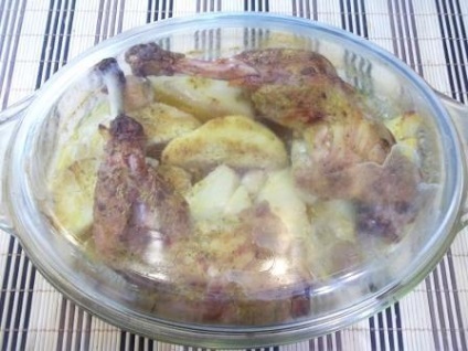 Csirkecomb a sütőben - burgonyával és fokhagymás