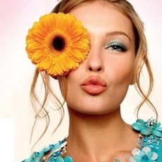 Szemhéjpúder paletta 100% szín Oriflame tiszta szín szemhéjfesték paletta Oriflejm - 8 színben (kellemes) Szemhéjpúder paletta 100% szín Oriflame tiszta szín szemhéjfesték paletta Oriflejm - 8 árnyalatú