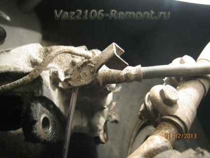 Az elülső kerék féknyereg javító VAZ-2106