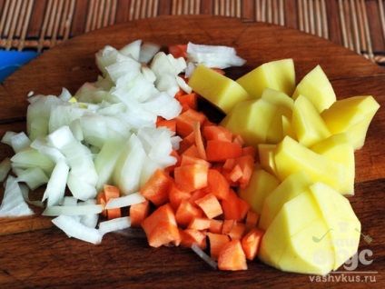 Leves csirke és hal (lépésről lépésre recept fotók) (csirke) Leves csirke és hal (lépésről lépésre recept fotók)