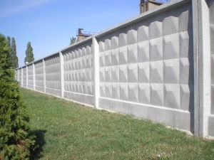Típusú beton kerítések és beszerelési jellemzőket