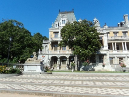 Jalta Massandra Palace képek címet, hogyan lehet eljutni oda jaltai, egy utazás a természet világa