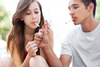 Gyermek-egészségügyi okok és kárt a dohányzás a tizenévesek