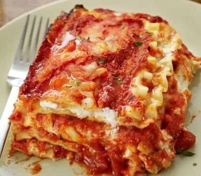 Hogy milyen könnyen és gyorsan főzzük a lasagna otthon