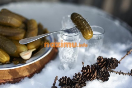 Uborka savanyúság télen, mint a dob - a recept előforma fényképpel (uborka savanyúság télen, mint egy dob) Uborka sós télen, mint a dob - egy recept üres fotó