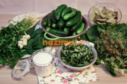 Uborka savanyúság télen, mint a dob - a recept előforma fényképpel (fotók) Uborka sós télen, mint a dob - egy recept üres fotó
