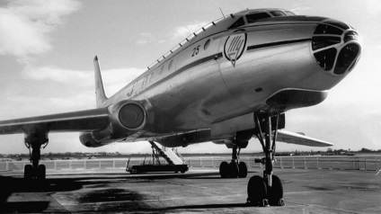 Az első utasszállító repülőgép a világon és Magyarországon, az első szovjet repülőgépet jet
