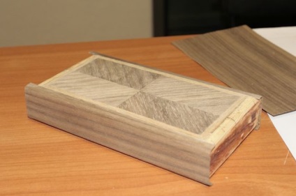 A doboz fából készült kezed, csináld magad (saját) A doboz fából készült kezüket DIY