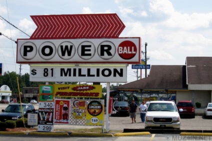 10 hihetetlen történeteket emberekről, akik olyan szerencsések, hogy nyer a lottón