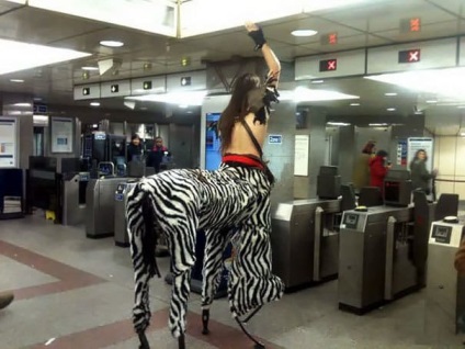 15 Képek mutatja, hogy a legfurcsább dolog a világon a metró