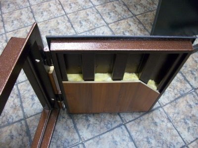 Vandálbiztos fém ajtók anyagok, a célra (anti-vandál) Vandálbiztos fém ajtók anyagok, kinevezés