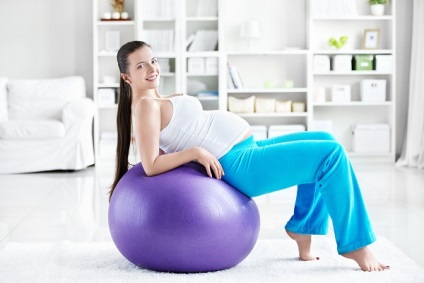 Fájdalom a coccyx a terhesség alatt (fájdalom) Fájdalom a farkcsont terhesség alatt