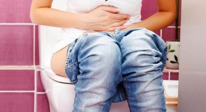 Fájdalom a coccyx a terhesség alatt (hát alsó) Fájdalom a farkcsont terhesség alatt