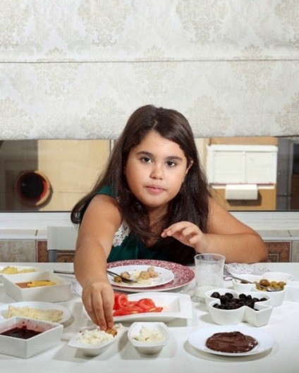 Mit esznek reggelire a gyerekek a világ minden tájáról (22 fotó)