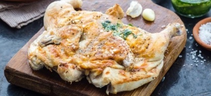 Csirke Tabaka - egy recept a kemencében egy serpenyőben nyomás alatt, multivarka és grillezett (dohány) Csirke Tabaka - egy recept a kemencében egy serpenyőben nyomás alatt, multivarka és grillezett