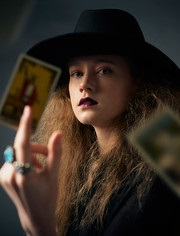 Egyedülálló berendezés egyaránt visel divatos ruhák, a Marie Claire (overall) Egyedülálló berendezés egyaránt visel divatos ruhák, a Marie Claire