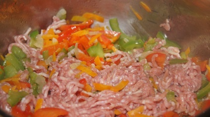 Darált hús zöldségekkel - egy érdekes recept egy fotó