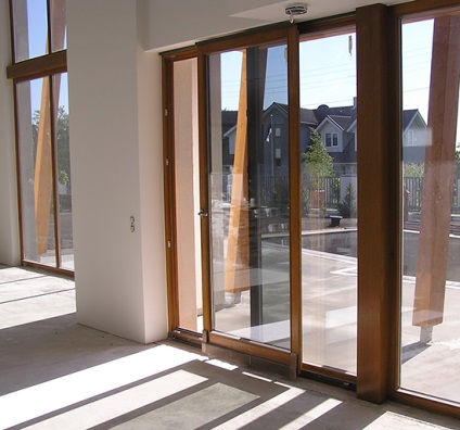 Francia terasz ajtót, hogy a balkon (ajtóban tervezés) Francia terasz ajtót, hogy a balkon