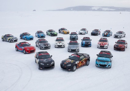 Racing az autók a jégen (jég versenyt rally autók) Racing az autók jégen