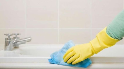 Hogyan fehéríti a fürdő otthon, öntöttvas, akril, zománc