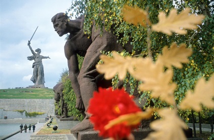 Miután a második világháború a város elnyerte a hős város - Orosz bolygó