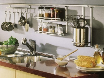 Hogyan kell tárolni a fűszereket a konyhában az eredeti ötletek és képek