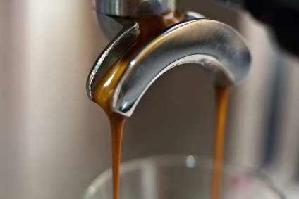 Hogyan lehet a megfelelő espresso (jobbra) Hogyan lehet a megfelelő espresso