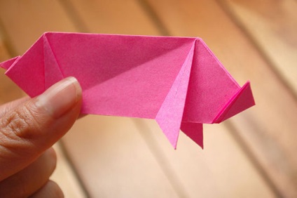 Hogyan készítsünk egy disznó origami papír cistrc