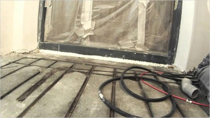 Hogyan formálhatja a meleg padló alatti laminált - megállapított infravörös hőszigetelt padló