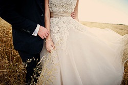 Hogyan válasszuk ki a tökéletes esküvői ruha 10 tipp