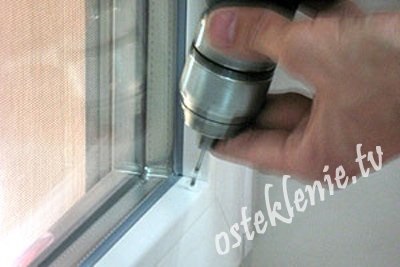 Hogyan válasszuk ki és telepítse izolayt (isolite) rolók műanyag ablakok