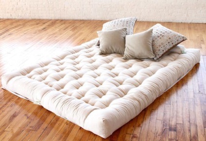 Hogyan lehet megjeleníteni különböző foltok a matrac
