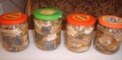 A makréla konzerv olajban - lépésről lépésre recept fotók és videó (makréla) A makréla konzerv olajban - lépésről lépésre recept fotókkal és videó