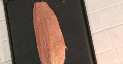 A dohányzás hal a sütőben - lépésről lépésre recept fotók a (sütő) A dohányzás hal a sütőben - lépésről lépésre recept fotók