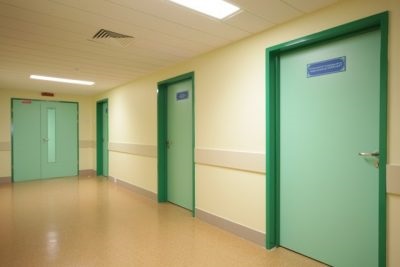 Orvosi PVC ajtók, azok jellemzőit és előnyeit