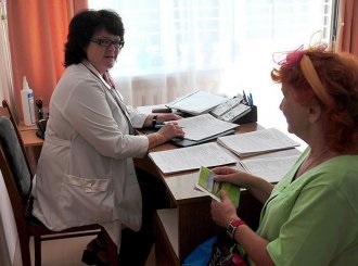 A vizelet inkontinencia a köhögés és tüsszentés, mit kell csinálni, miért nem marad (tüsszögés) A vizelet inkontinencia a köhögés és tüsszentés, mit kell csinálni, miért nem marad