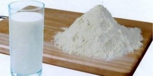 Fölözött tej, egy olyan világban, anélkül, hogy kárt (néhány kanál száraz) Sovány tejpor, a világ anélkül, hogy kárt