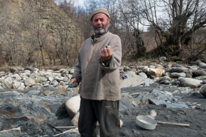 Egy nap Svaneti - én ásni az arany (gold) Egy nap Svaneti - én ásni az arany