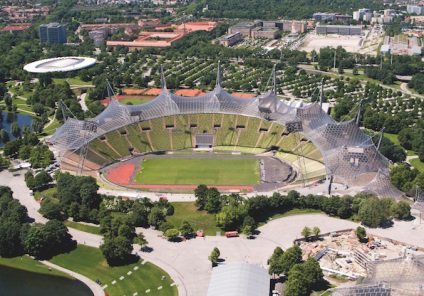 Olimpiai stadionok a lóversenypálya Transformers