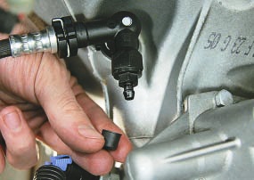 Opel Astra H pumpáló hidraulikus hajtás tengelykapcsoló Opel Astra n használati eltávolítási egység (szivattyúzási) Opel Astra H pumpáló hidraulikus hajtás tengelykapcsoló Opel Astra n utasítást eltávolítása növény